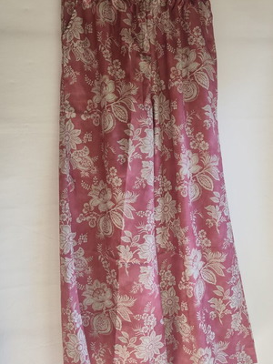 Παντελόνα floral καινούργια, μπορντό και μπεζ με δύο τσέπες