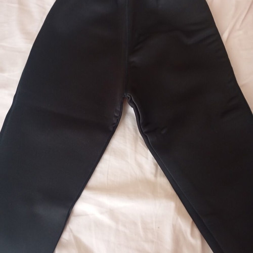 Slimming Bermuda shorts new, induces sweating