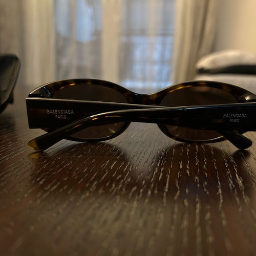 Balenciaga sunglasses brown new