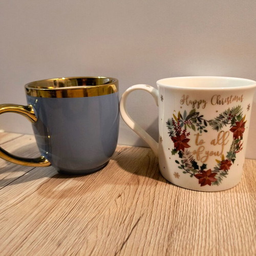 Mugs pack of 2 new, Christmas and blue