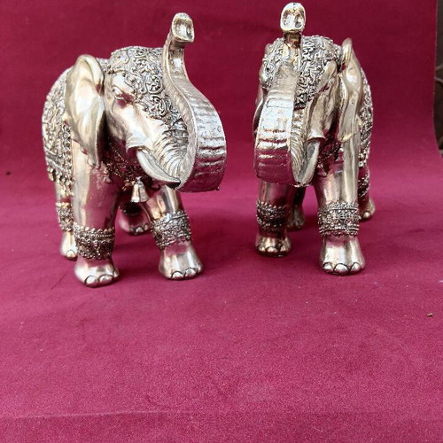Decorative elephants like new, set of 2, silver color