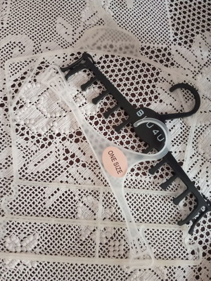 Children's hangers plastic used, set of 3