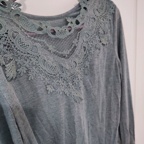 Shein Long Sleeve Shirt with Embroidery Like New, Green, Size M