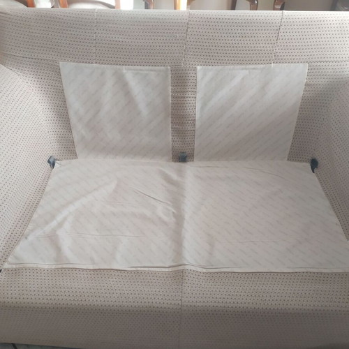 Two-seater sofa used, dimensions 155cmx60cm