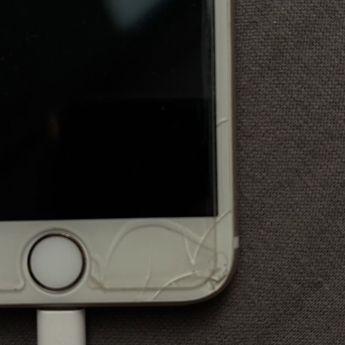 Iphone 6 Gold like new with 64GB storage