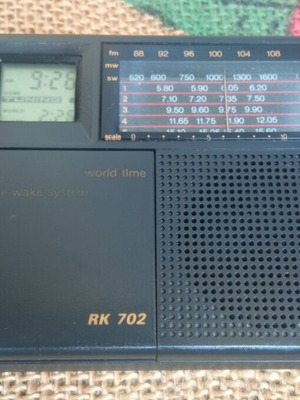 Siemens digital clock with radio used, table model without cover