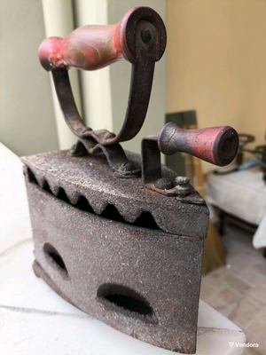 Antique iron used, late 19th century with base