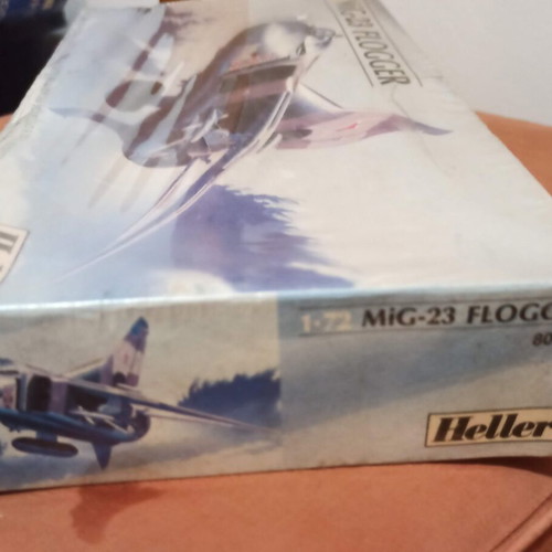 Heller Model Kit Mig-23 Flogger 1:72 new