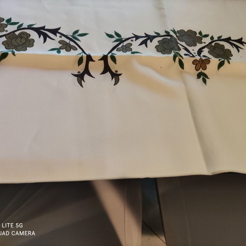 Handpainted wall panel band like new