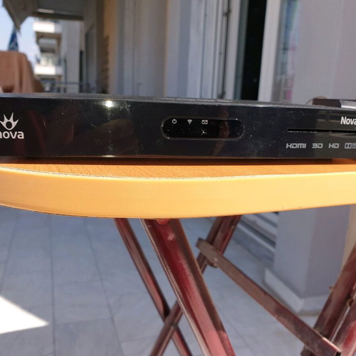 Novabox HD 3001 decoder like new with remote control