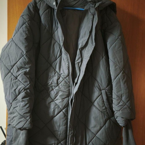 Women's 3/4 long charcoal jacket with hood and detachable fur, new