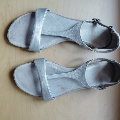 Unisa silver women's sandals size 40 used, genuine leather