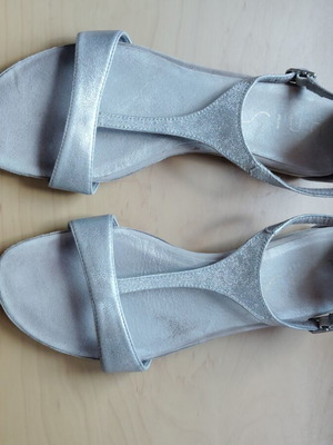 Unisa silver women's sandals size 40 used, genuine leather