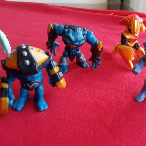 Gormiti Giochi Preziosi action figures like new, set of 5