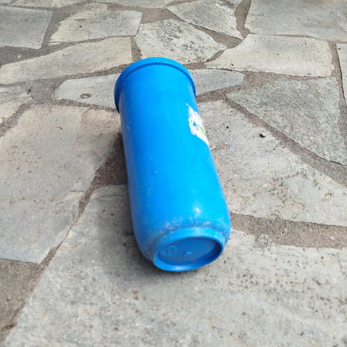 Replacement container for 10'' central water filter used
