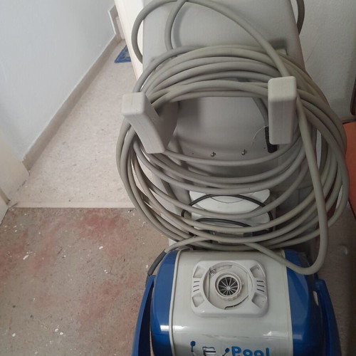 Pool Boy robot pool cleaner like new