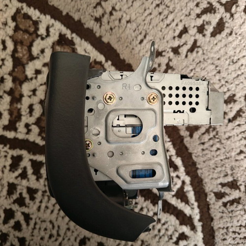 Toyota Yaris 2000-2002 factory radio used with new Osio source