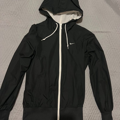 Nike jacket like new, size S, black, slim fit