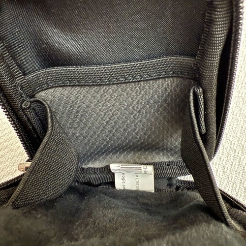 Case Logic QPB-201 compact camera case like new