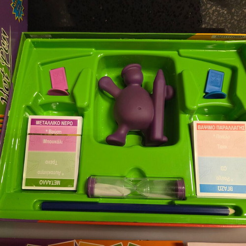 Hasbro 48043 Taboo Hot Pen board game new, 1989