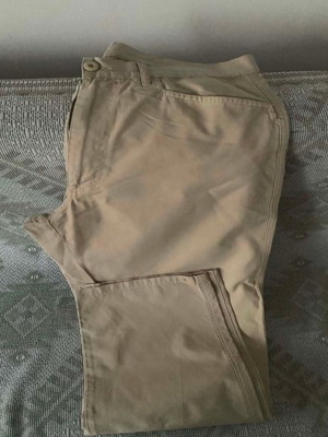 Red Rock men's cargo pants size L beige like new