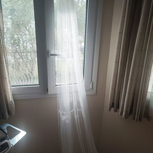 Narrow wedding veil like new, 1.40 meters wide