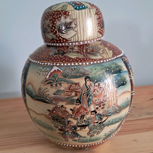 Satsuma porcelain vase used