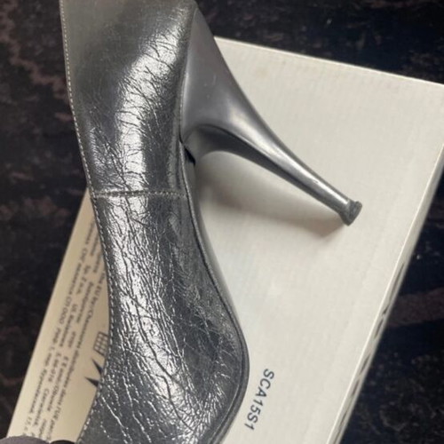 Pumps anthraki color size 38 used