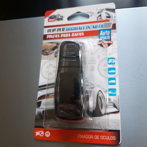 Black car glasses clip new, practical and stylish