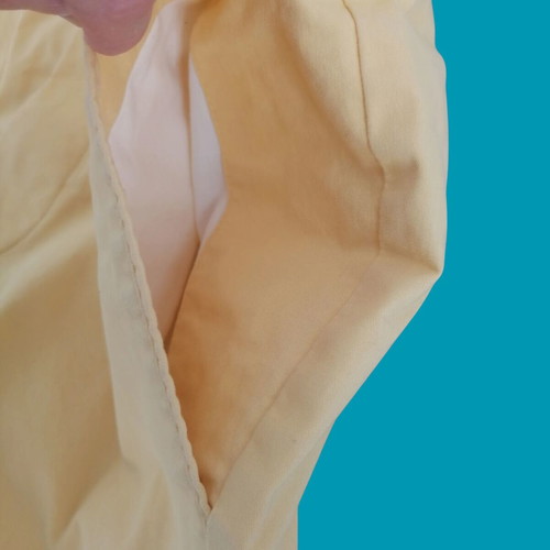 Dockers Extra Slim Fit Chino Pants like new, yellow beige, size 32x34