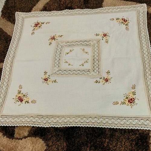 Tablecloth new, dimensions 1.28x1.18 m