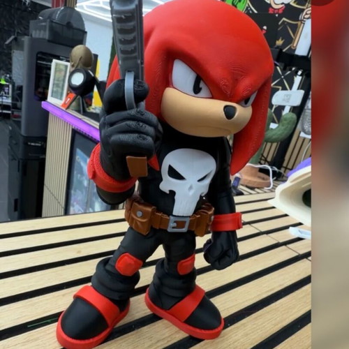 Φιγούρα Punisher Knuckles καινούργια, premium 3D εκτύπωσης