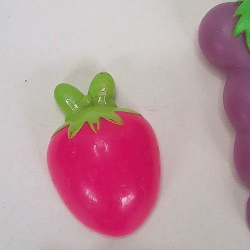 Children's plastic cake decorations used, pack of 4
