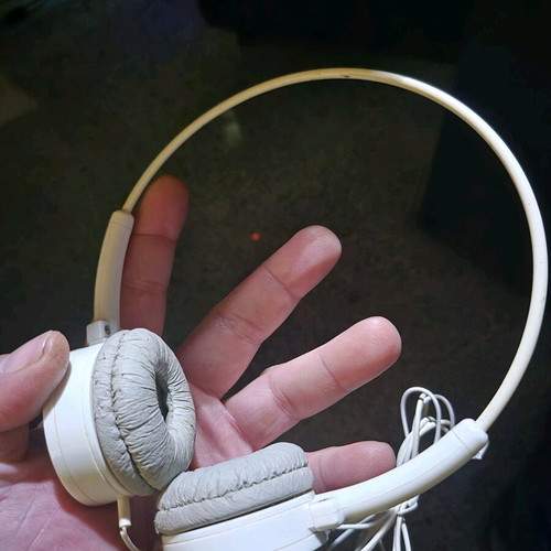 Salar EM300 headphones used, wired, white