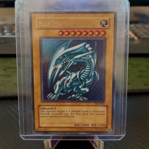 Blue Eyes White Dragon SDK-001 card used