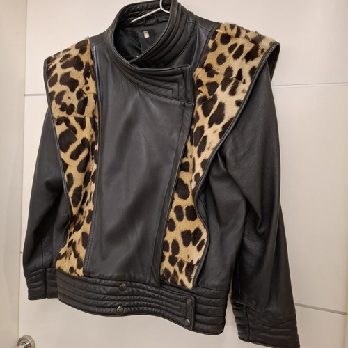 Luxury vintage leather jacket with leopard details like new