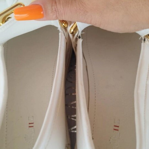 White loafers with gold chain, like new, size 40.5-41