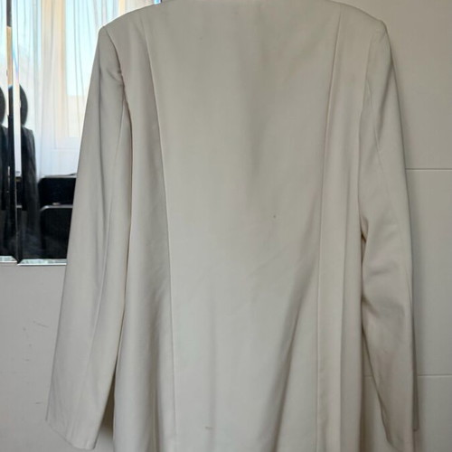 Mind Matter jacket size M like new, white