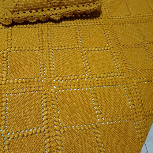 Knitted handmade blanket like new for double bed with pillow