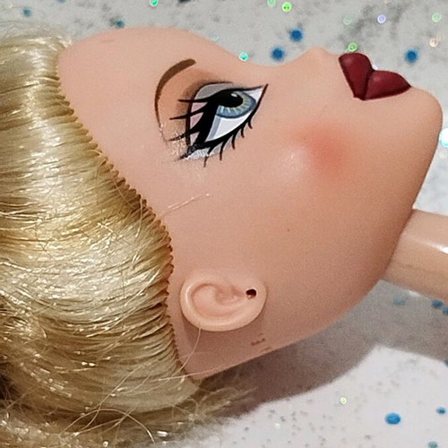 Bratz dolls used, lot of 3 damaged for restoration projects