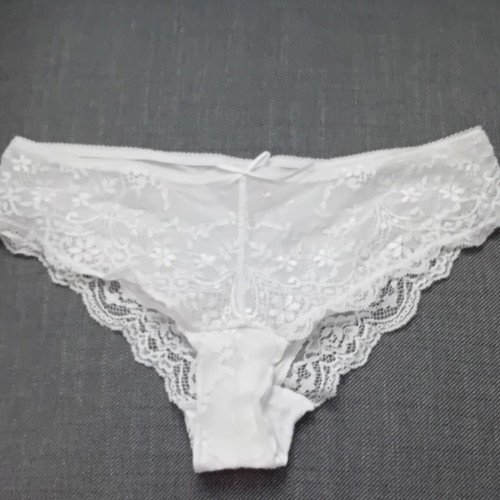 New Look white lace panties, size M