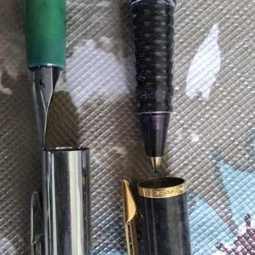 Waterman pens set of 2 used with 5 replacement tanks made in France