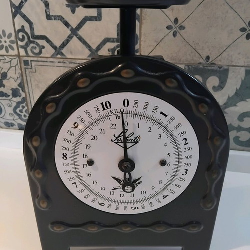 Vintage Soehnle Victoria kitchen scale 10kg like new