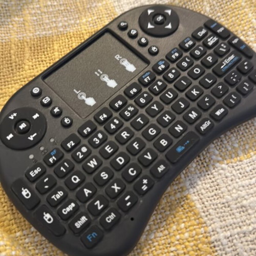 i-JMB WK-008 Mini Wireless Keyboard with Touchpad