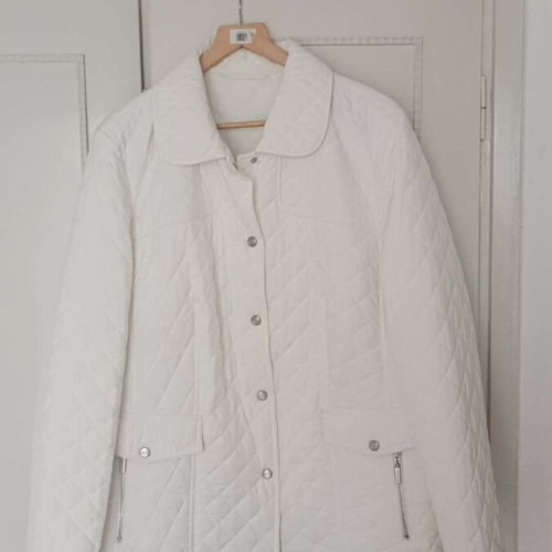 Basler white jacket like new, size 46