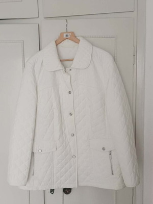 Basler white jacket like new, size 46