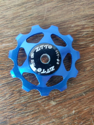 Derailleur pulley 11 teeth blue new for mountain bikes