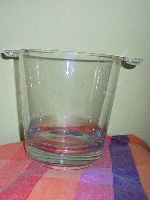 Tritan plastic glass champagne bucket used, poolside