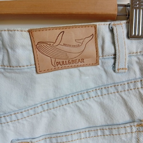 Pull & Bear faded white high-waisted denim shorts like new