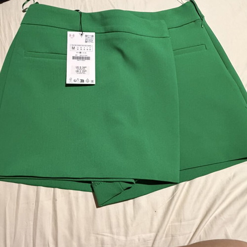 Zara green skort new with tags, size M